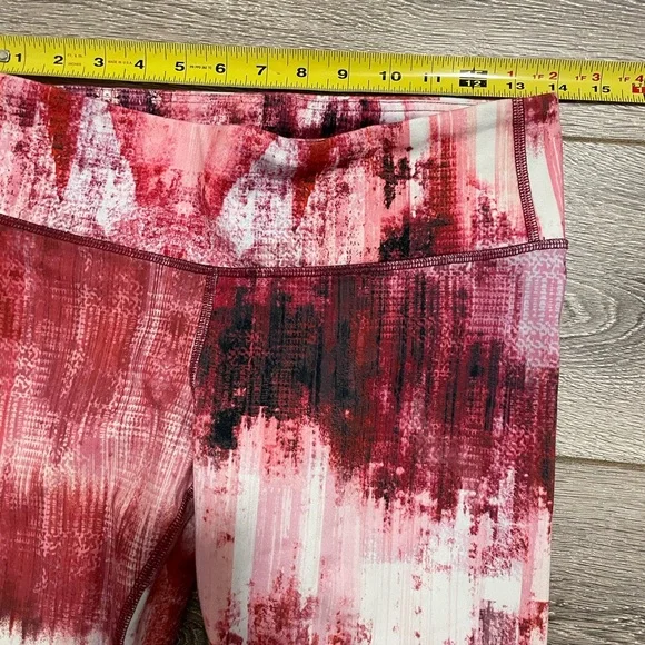 Alo Yoga Airbrush Leggings in Desert Sunset Size Medium - Picture 5 of 7